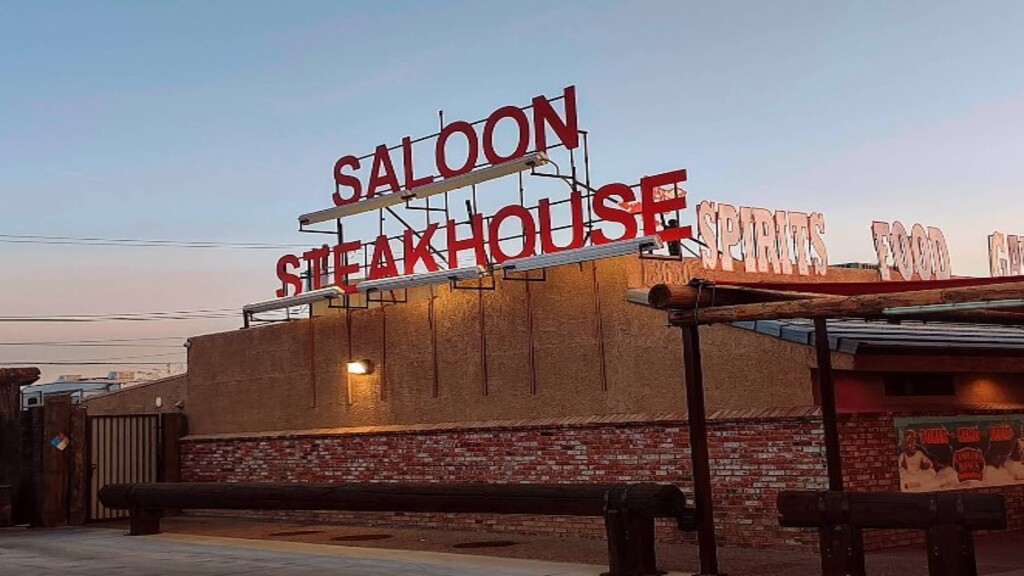 Hitchin' Post Saloon